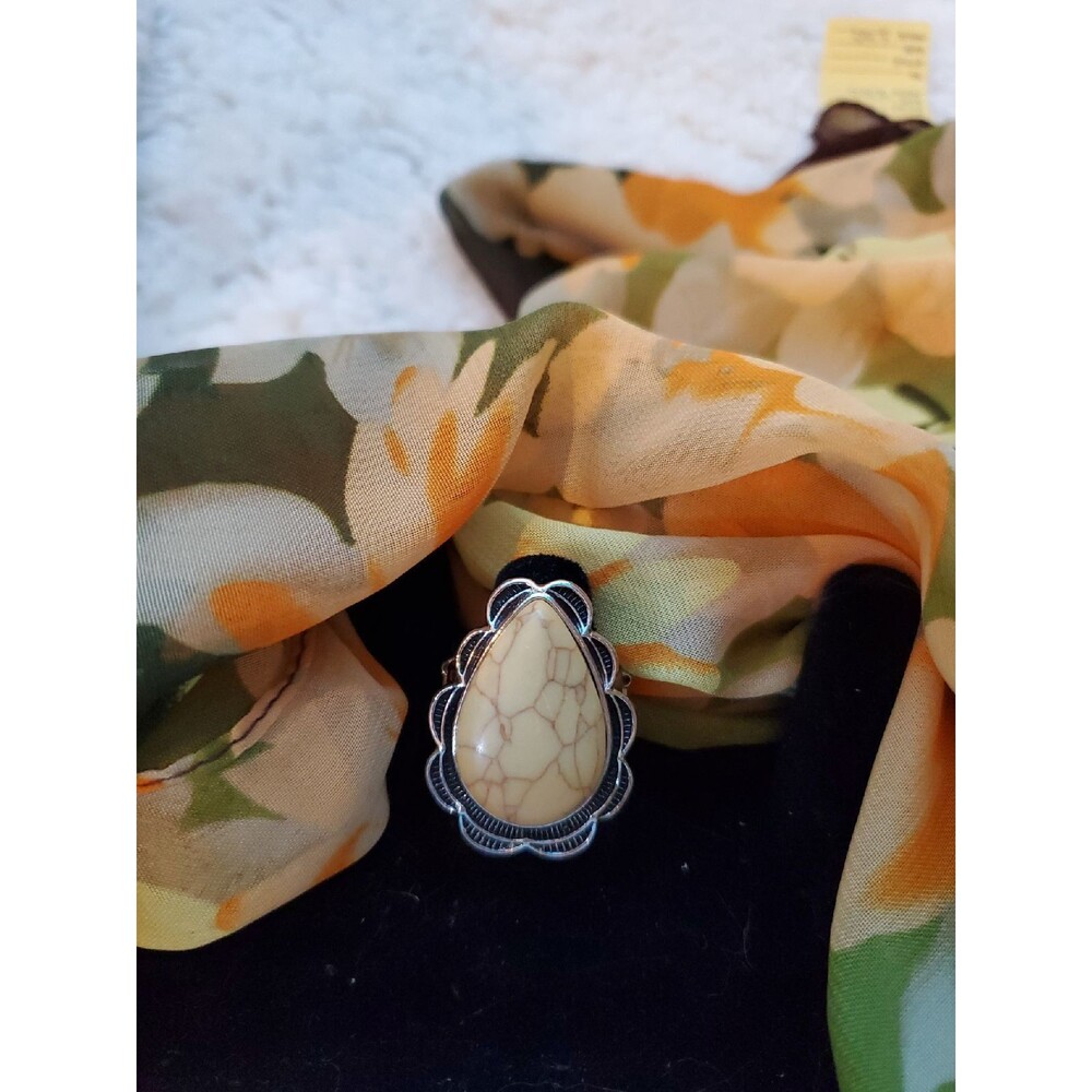 Paparazzi ring